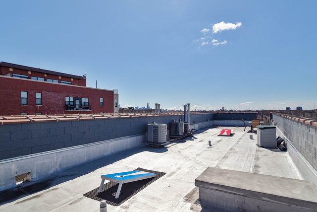 2625 W Belmont Avenue 4, Chicago, IL 60618