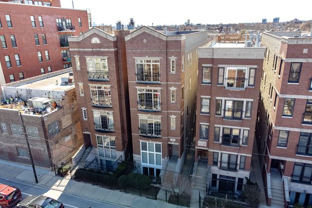 2625 W Belmont Avenue 4, Chicago, IL 60618