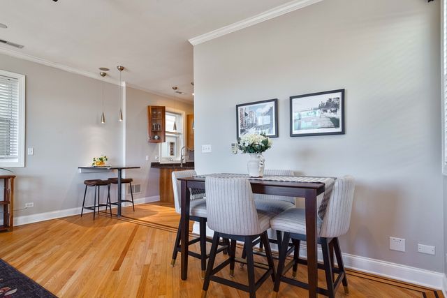 2625 W Belmont Avenue 4, Chicago, IL 60618