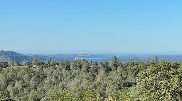 4090 Eagles Nest, Auburn, CA 95603