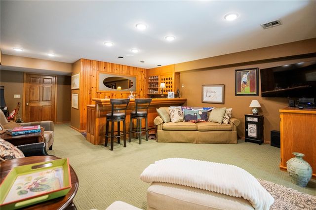 8652 Apple Park Park, Rogers, AR 72756