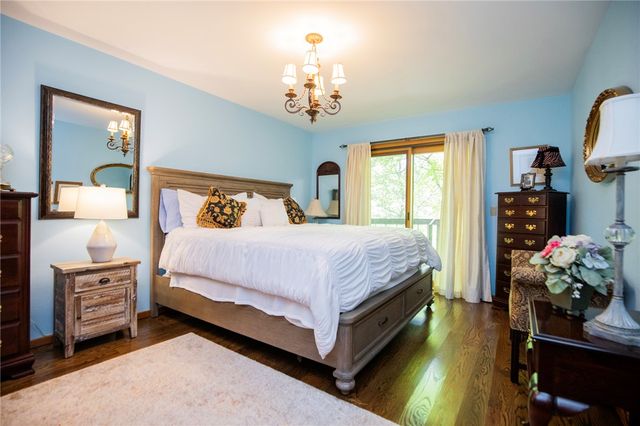 8652 Apple Park Park, Rogers, AR 72756