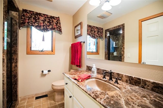 8652 Apple Park Park, Rogers, AR 72756