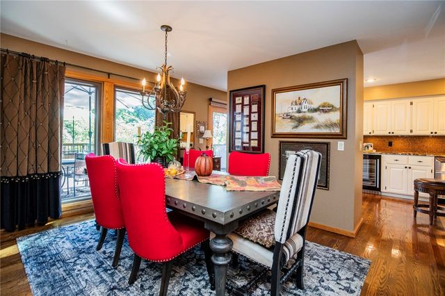 8652 Apple Park Park, Rogers, AR 72756