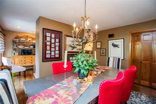 8652 Apple Park Park, Rogers, AR 72756