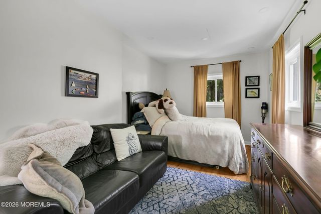 16 Browns Lane, Atlantic Highlands, NJ 07716