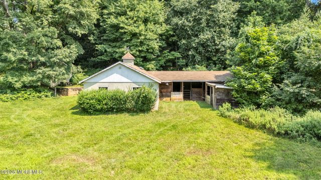 16 Browns Lane, Atlantic Highlands, NJ 07716