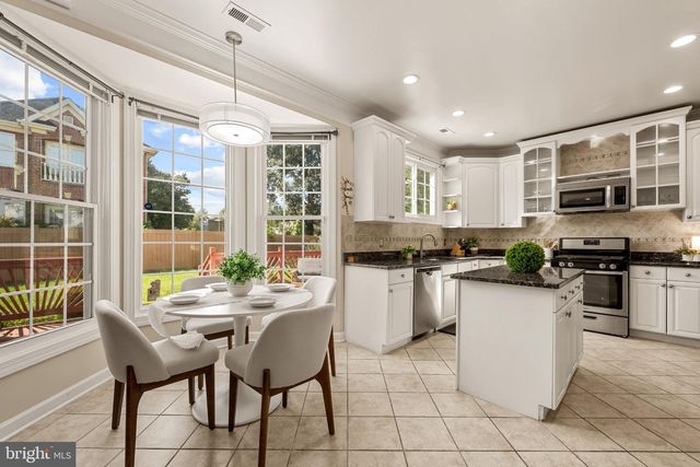 6612 QUANDER RD, Alexandria, VA 22307