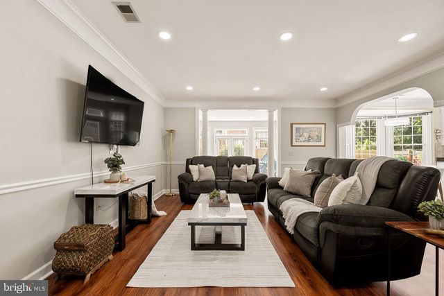 6612 QUANDER RD, Alexandria, VA 22307