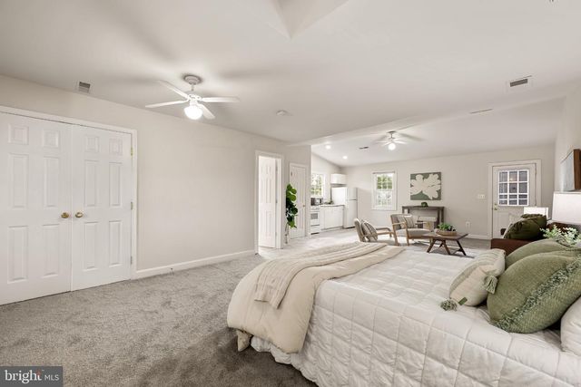 6612 QUANDER RD, Alexandria, VA 22307