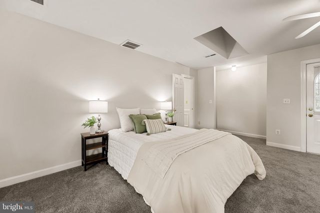 6612 QUANDER RD, Alexandria, VA 22307