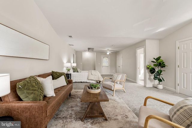 6612 QUANDER RD, Alexandria, VA 22307