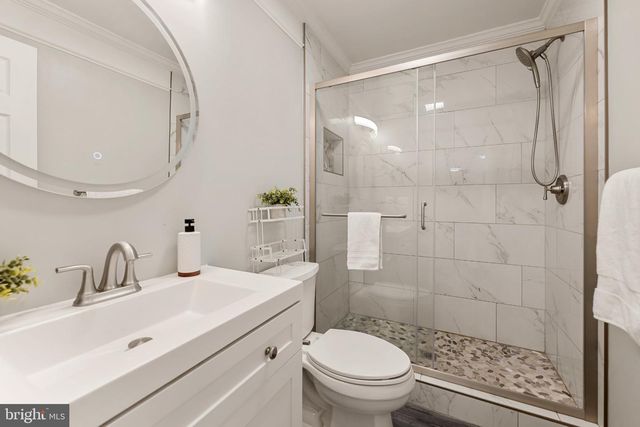 6612 QUANDER RD, Alexandria, VA 22307
