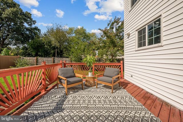 6612 QUANDER RD, Alexandria, VA 22307