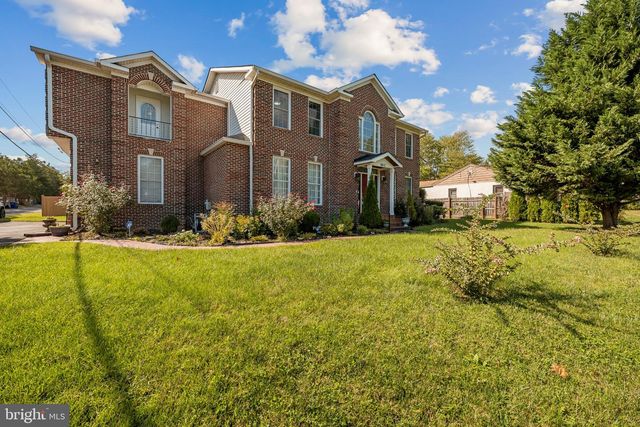 6612 QUANDER RD, Alexandria, VA 22307