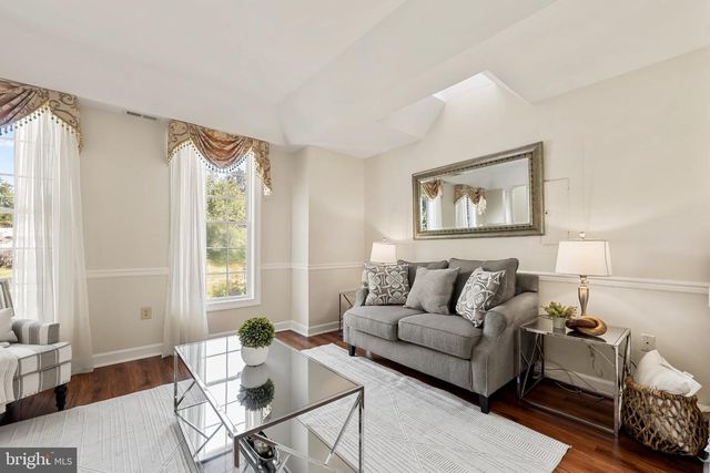6612 QUANDER RD, Alexandria, VA 22307