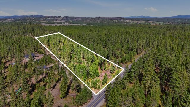 6XXX E Elk Chattaroy Rd, Chattaroy, WA 99003