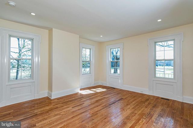 784 RIDGE ROAD, Monmouth Junction, NJ 08852