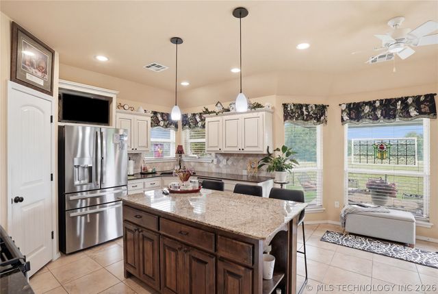 9306 E 91st Street N, Owasso, OK 74055