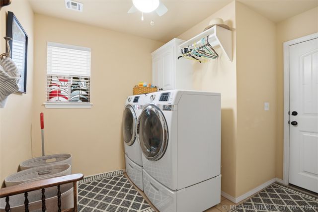 9306 E 91st Street N, Owasso, OK 74055