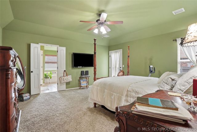 9306 E 91st Street N, Owasso, OK 74055
