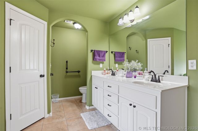 9306 E 91st Street N, Owasso, OK 74055