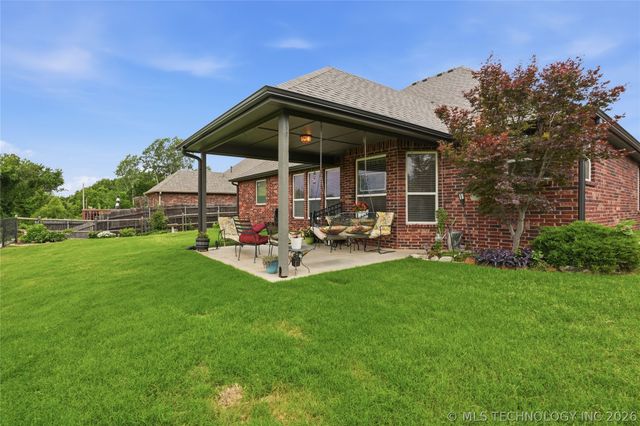 9306 E 91st Street N, Owasso, OK 74055