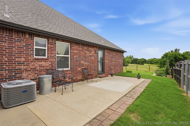 9306 E 91st Street N, Owasso, OK 74055