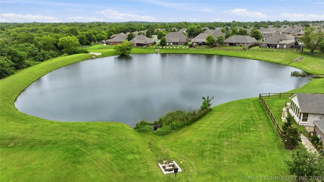 9306 E 91st Street N, Owasso, OK 74055