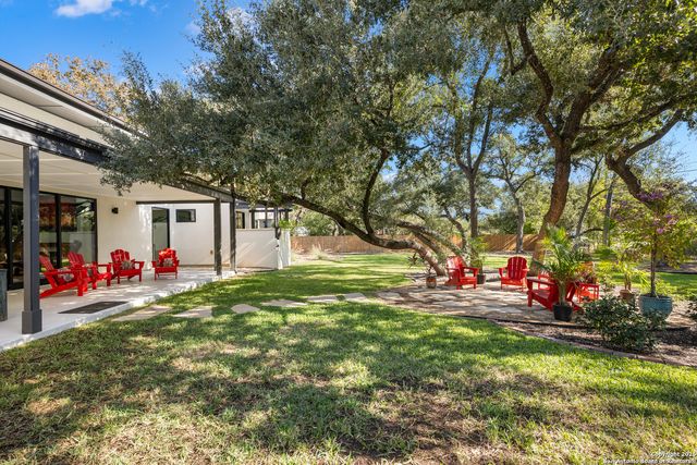 210 Cliffside, Shavano Park, TX 78231