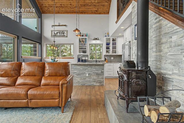 621 School House Hollow, Victor, CO 80860