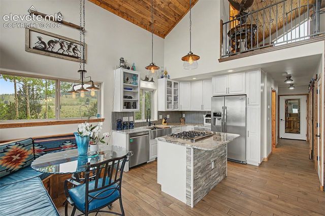 621 School House Hollow, Victor, CO 80860