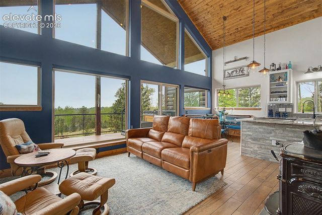 621 School House Hollow, Victor, CO 80860
