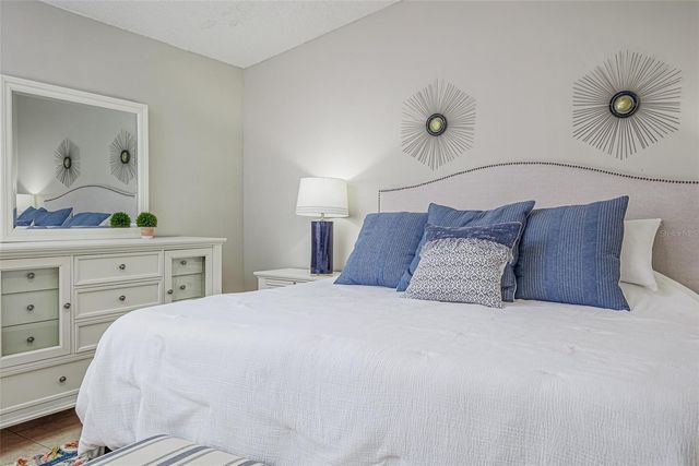 940 FENTON LANE 12, Lakeland, FL 33809