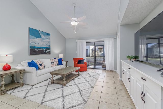 940 FENTON LANE 12, Lakeland, FL 33809