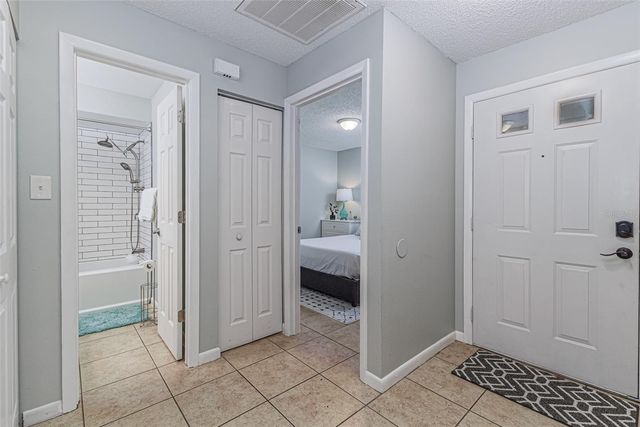 940 FENTON LANE 12, Lakeland, FL 33809