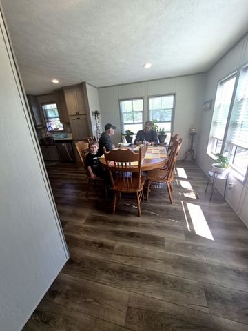 1016 Trouble Rd, Ashland City, TN 37015