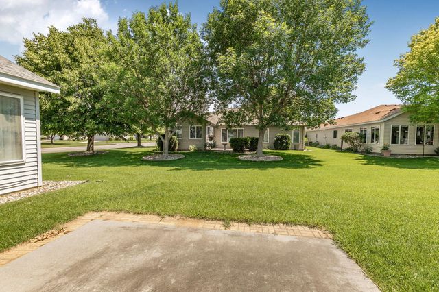 914 Willow Grove Circle, Waite Park, MN 56387