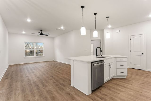 18 Dumfries Lane, Bella Vista, AR 72715