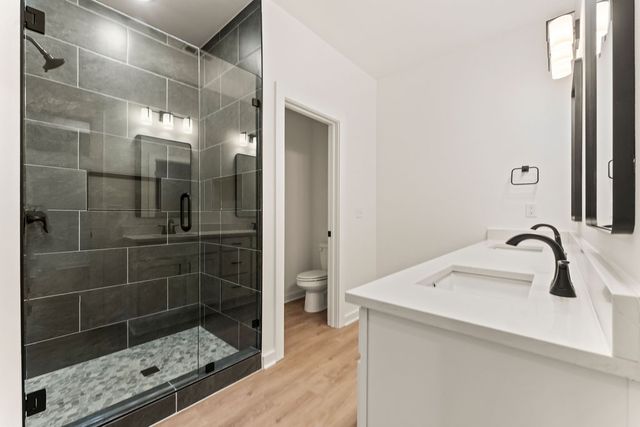 18 Dumfries Lane, Bella Vista, AR 72715