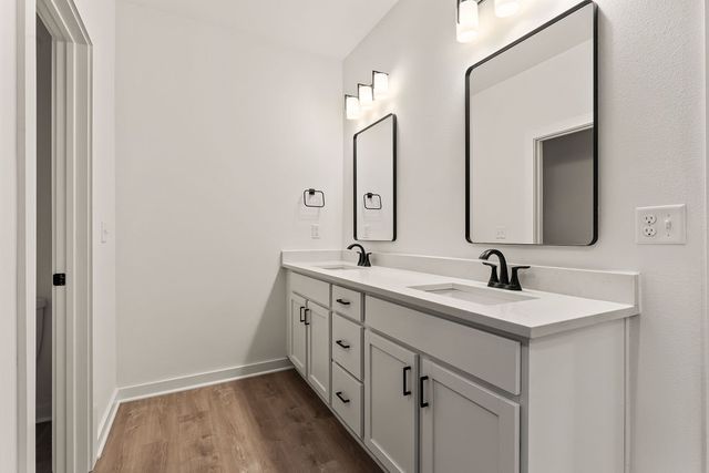 18 Dumfries Lane, Bella Vista, AR 72715