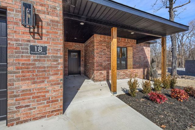 18 Dumfries Lane, Bella Vista, AR 72715