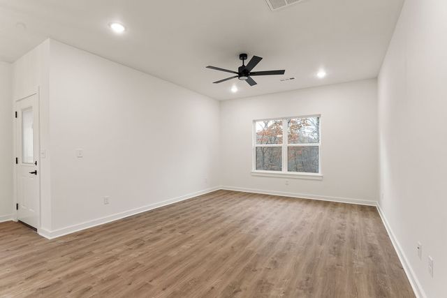 18 Dumfries Lane, Bella Vista, AR 72715