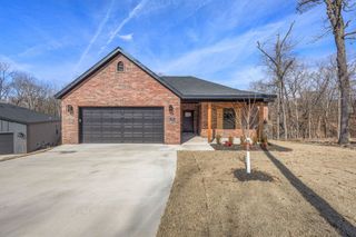 18 Dumfries Lane, Bella Vista, AR 72715