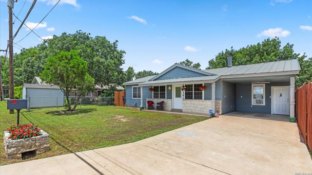 128 RIVERVIEW RD, Mcqueeney, TX 78123