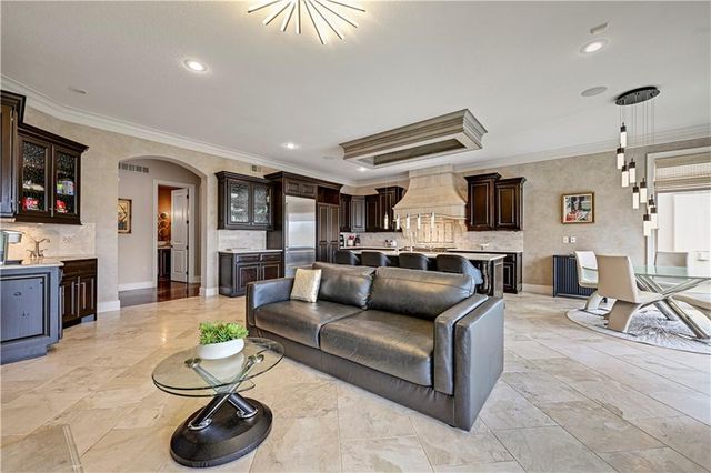 9429 W 162nd Street, Overland Park, KS 66085