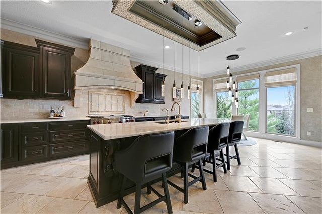 9429 W 162nd Street, Overland Park, KS 66085