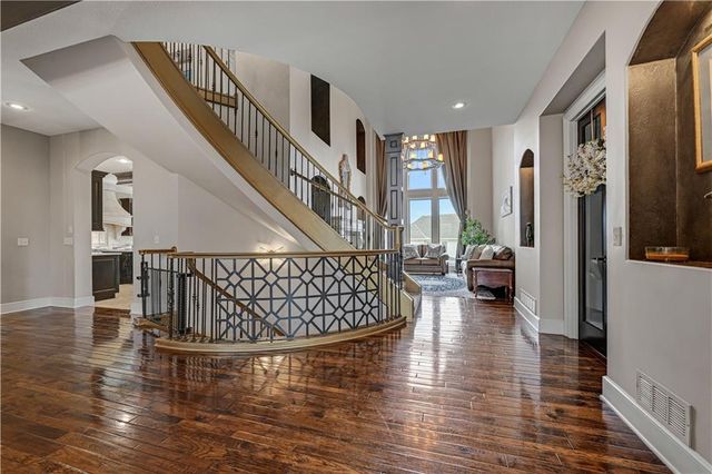 9429 W 162nd Street, Overland Park, KS 66085