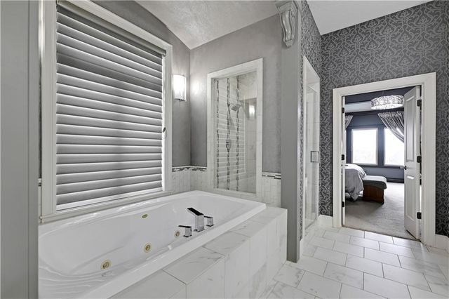 9429 W 162nd Street, Overland Park, KS 66085