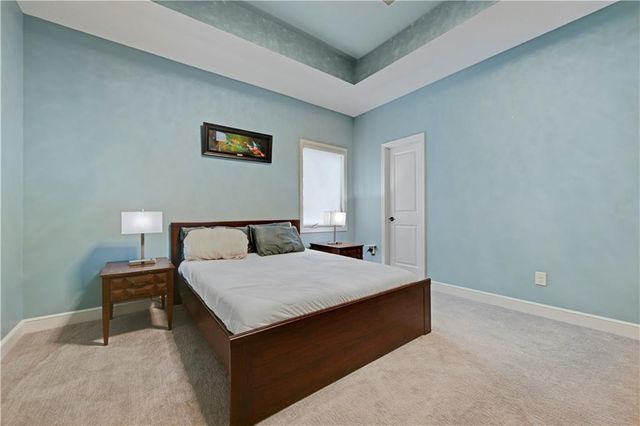 9429 W 162nd Street, Overland Park, KS 66085